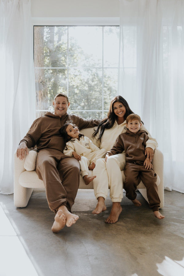 Matching Christmas Sweatsuits for Families: Why They’re a Holiday Must - GILi Guise